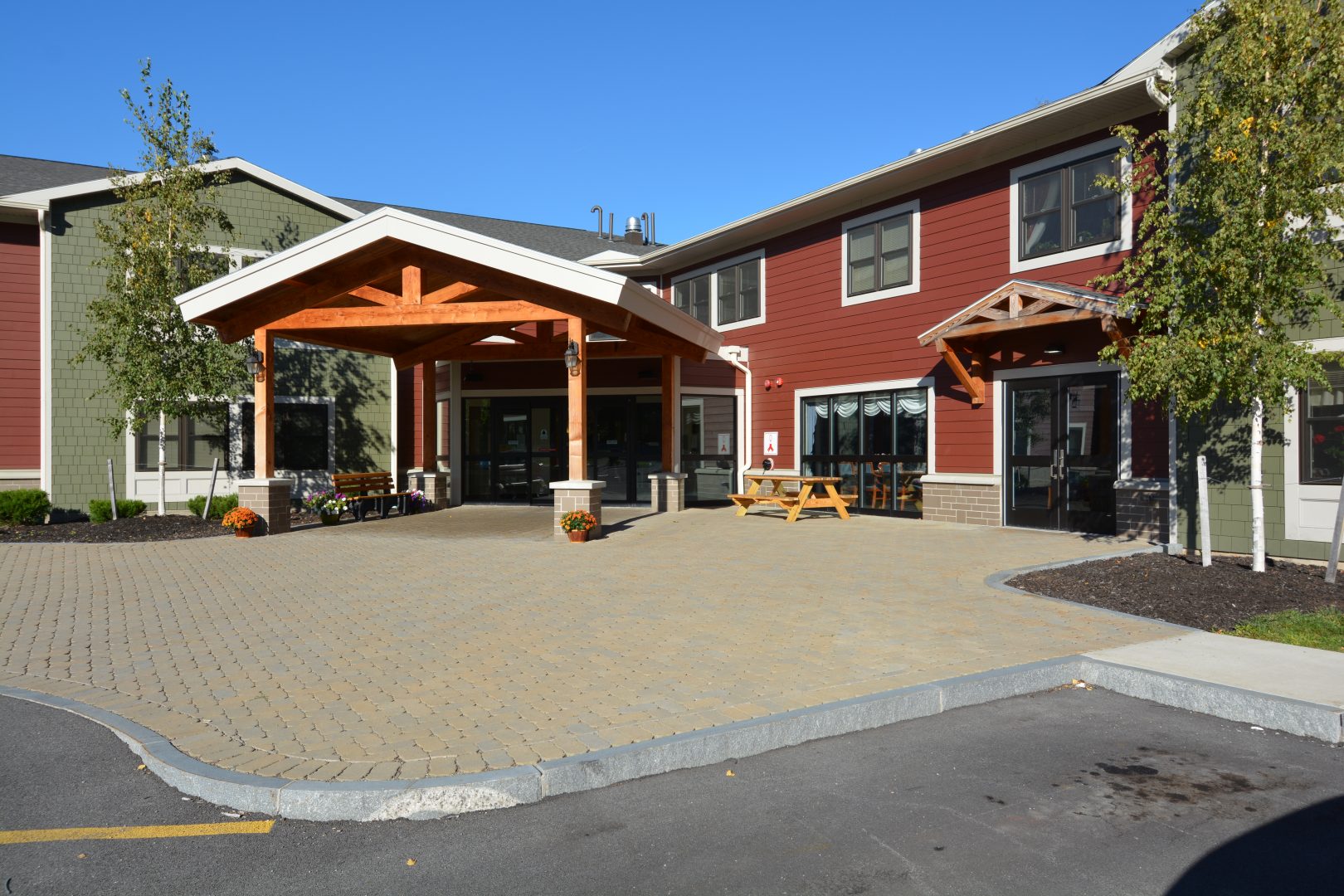 Tecumseh Road Apartments Holmes King Kallquist & Associates, Architects